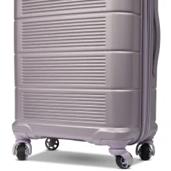American Tourister Stratum 2 24 inch Spinner | Altman Luggage