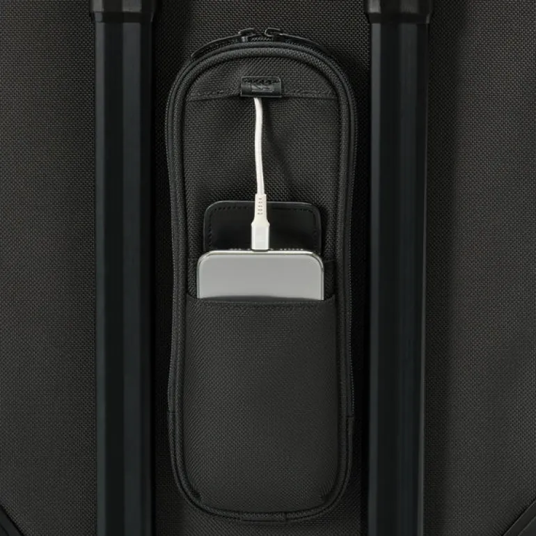Briggs & Riley 22" CARRY-ON 2-WHEEL GARMENT BAG