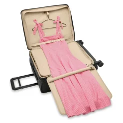 Briggs and Riley Baseline BLU126CXSP Medium Expandable Spinner