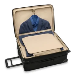 Briggs and Riley Baseline BLU126CX Medium Expandable Upright