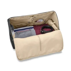 Briggs and Riley Baseline BL329 Garment Duffle | Altman Luggage