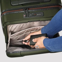 Briggs and Riley Torq QU22SP Domestic Carry on Spinner Hunter