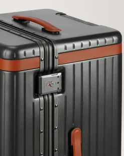 Carl Friedrik Hybrid Trunk