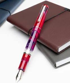 Delta Duna Magenta Palladio Fountain Pen 14k Nib | Altman Luggage