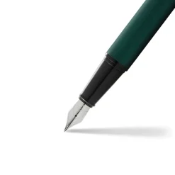 Sheaffer 300 Matte Green Fountain Pen With Black Trims