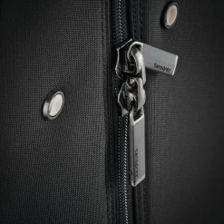 SILHOUETTE 17 SPINNER GARMENT BAG