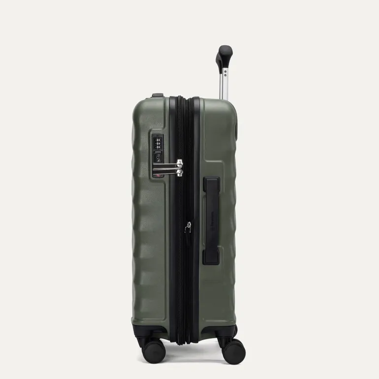 Travelpro Maxlite Air V2 Carry-On Hardside Spinner